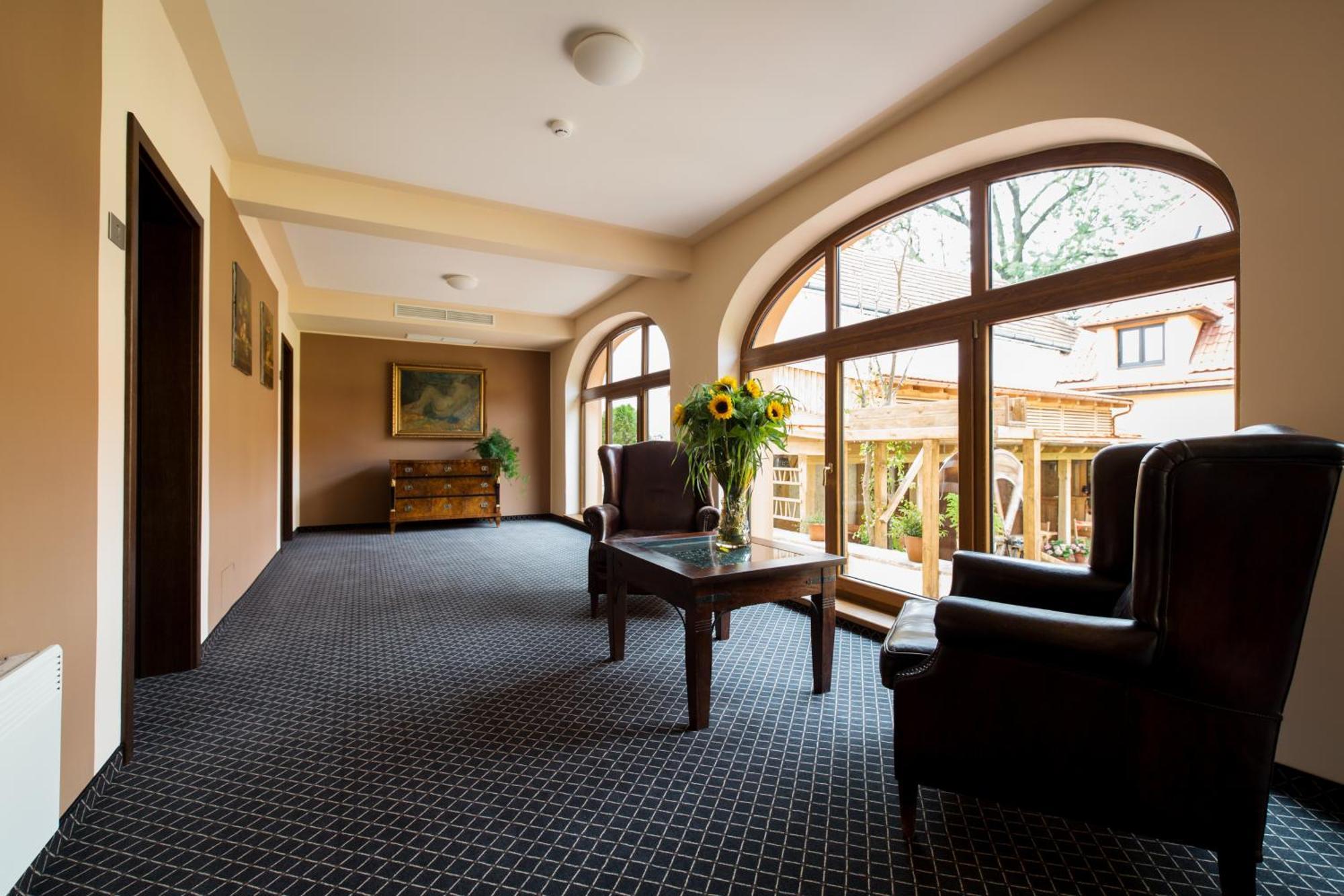 Hotel Selsky Dvur - Bohemian Village Courtyard — Bilder 2